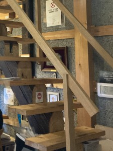 階段詳細 2階は立入り禁止 はじまりの美術館 階段